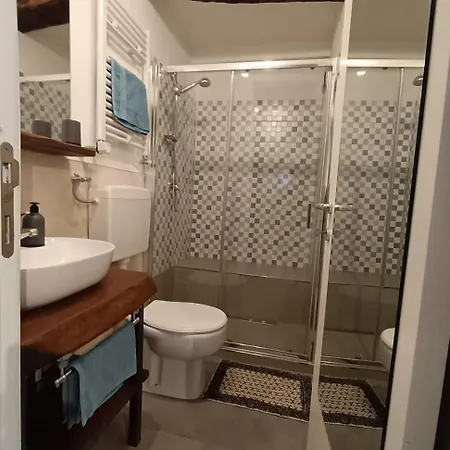 Decoupage Apartment *